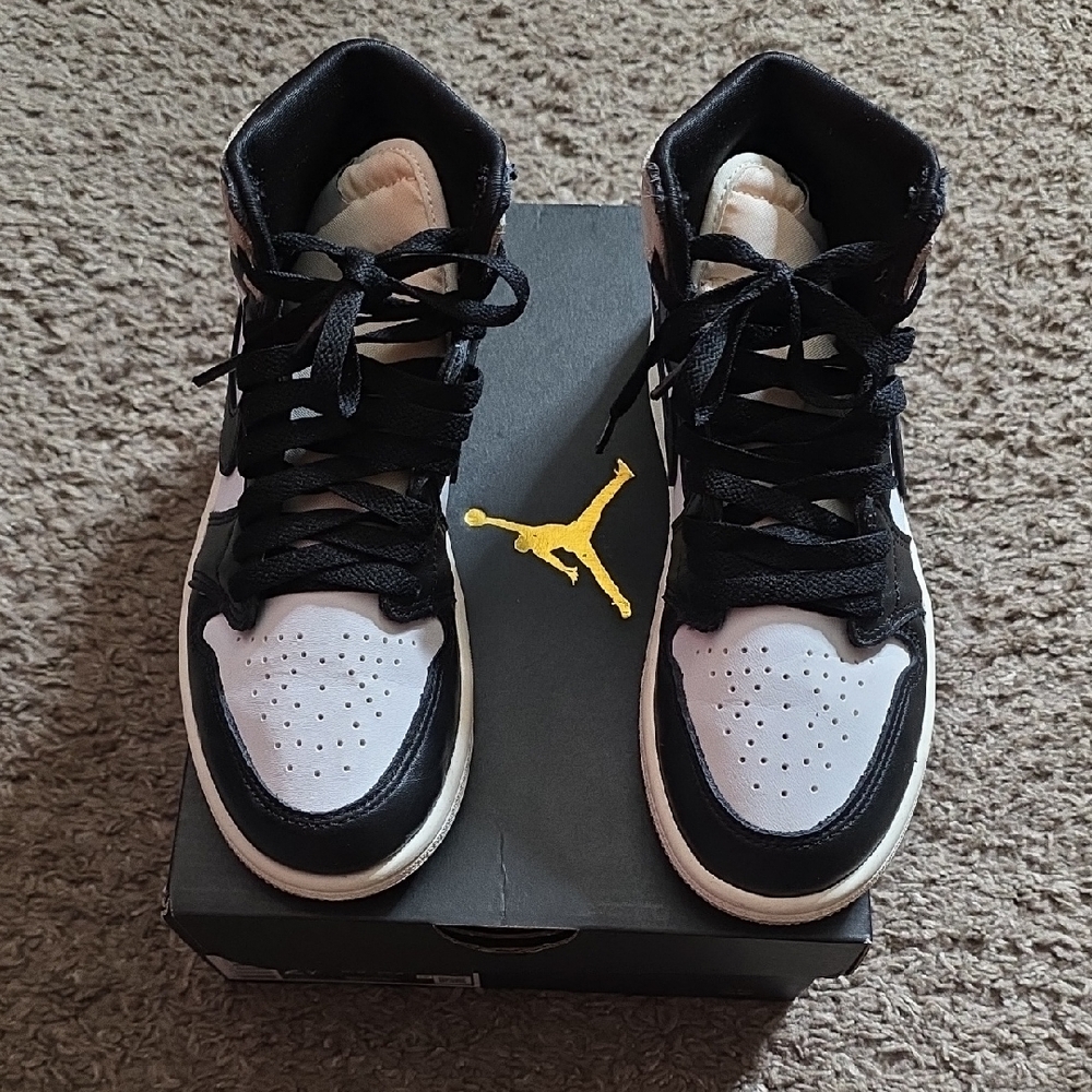 Jordan 1 Retro High OG in Black, Brown, and White